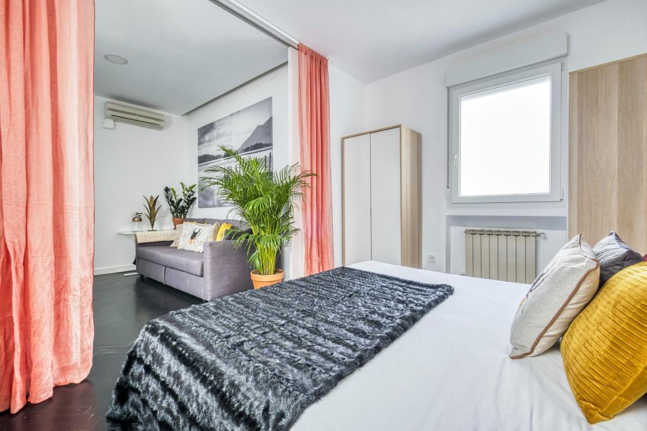 El Rastro Boutique Apartment มาดริด ภายนอก รูปภาพ
